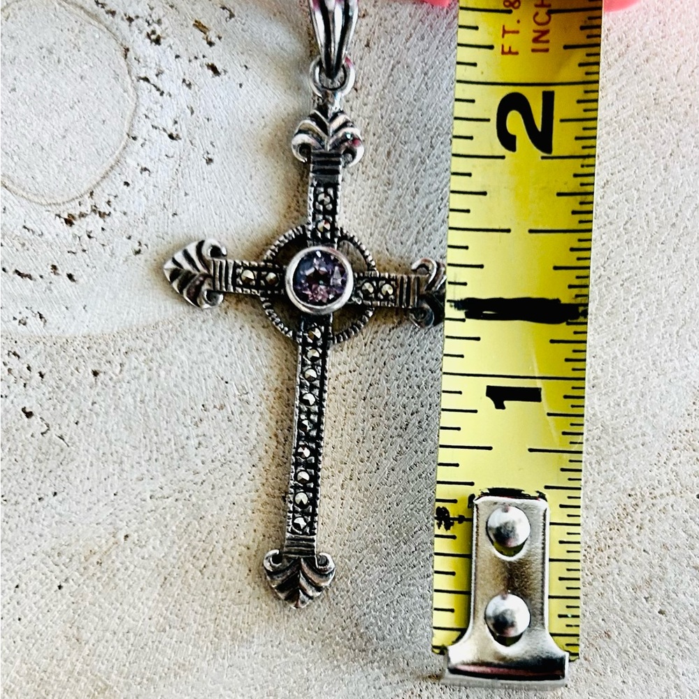 🔥🔥50% Vintage Sterling Silver Marcasite Amethyst Cross Pendant - Picture 2 of 9